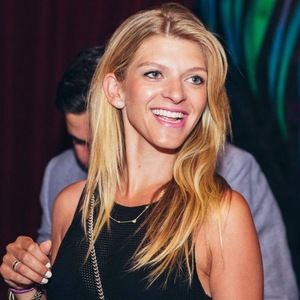 Meet your Posher, Liz